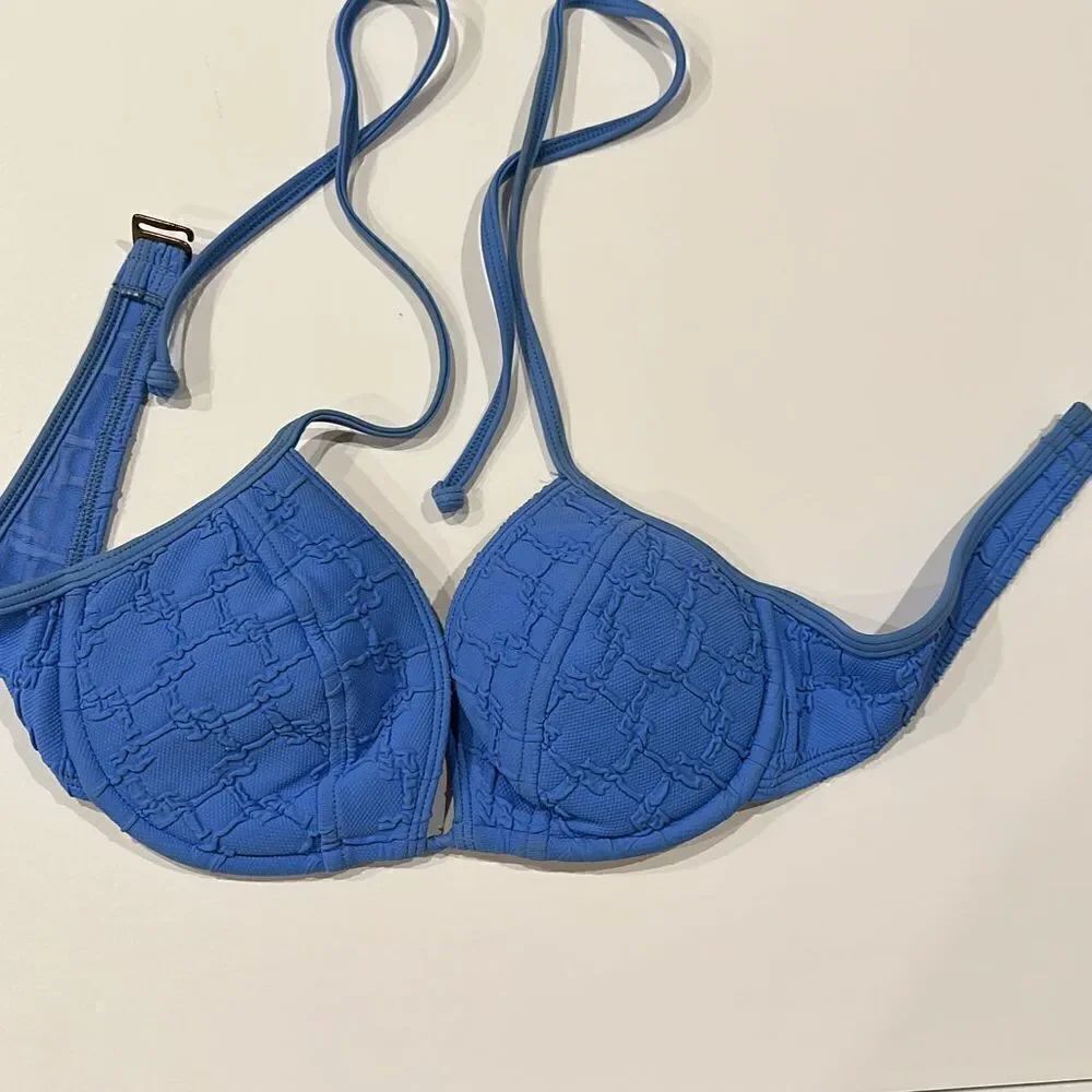 2003 Lightly Lined Victoria’s Secret swim top